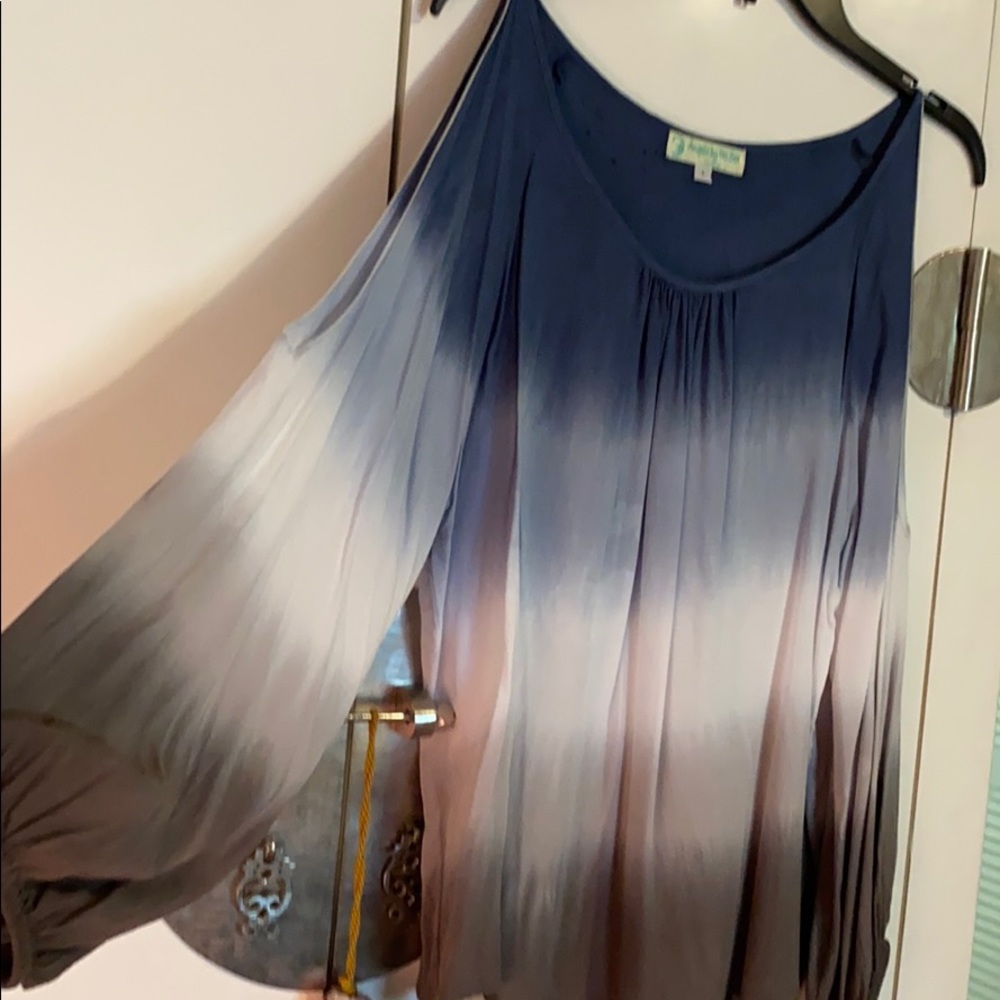 Angels by the Sea beach blouse